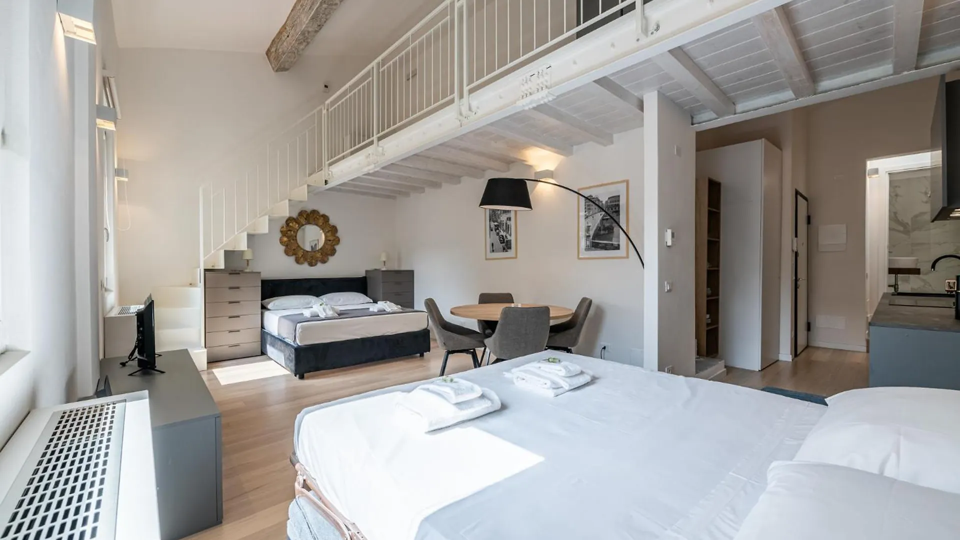 Algila Lifestyle Tornabuoni Apartments Florence